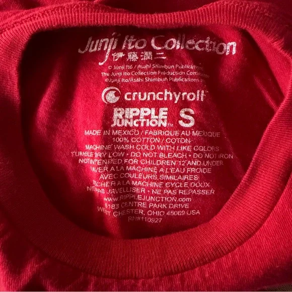 Hot Topic Junji Ito Tomie Graphic T-Shirt (Used — Excellent) • Size: S - Picture 3 of 3